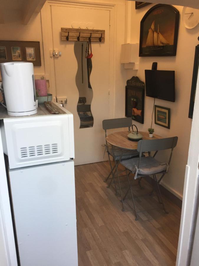 奥尔特Studette Tiny House De L Eglise 12 M2公寓 外观 照片