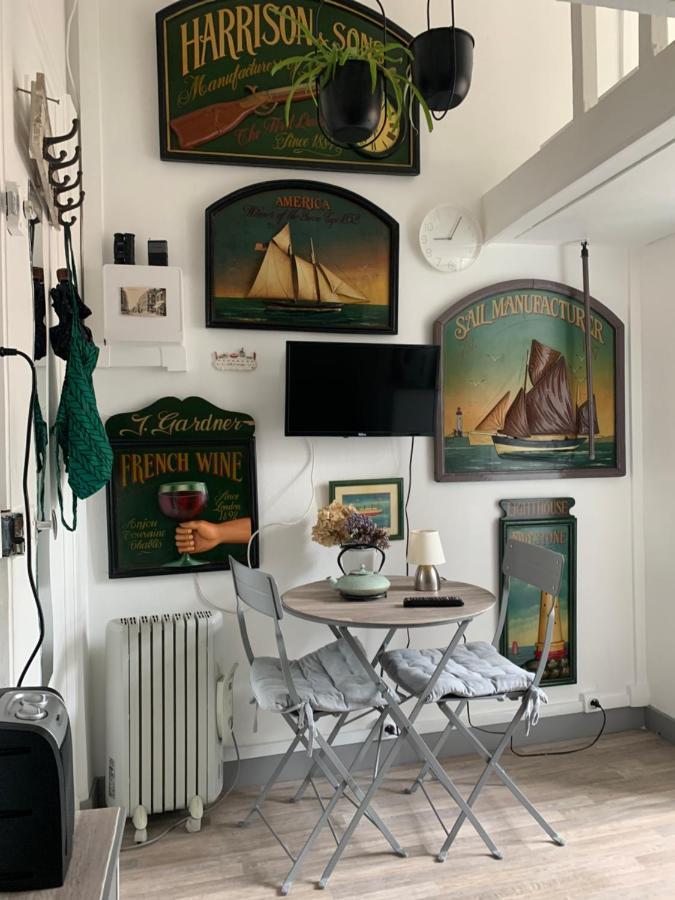 奥尔特Studette Tiny House De L Eglise 12 M2公寓 外观 照片